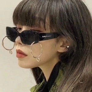 Meet your Posher, Lopez